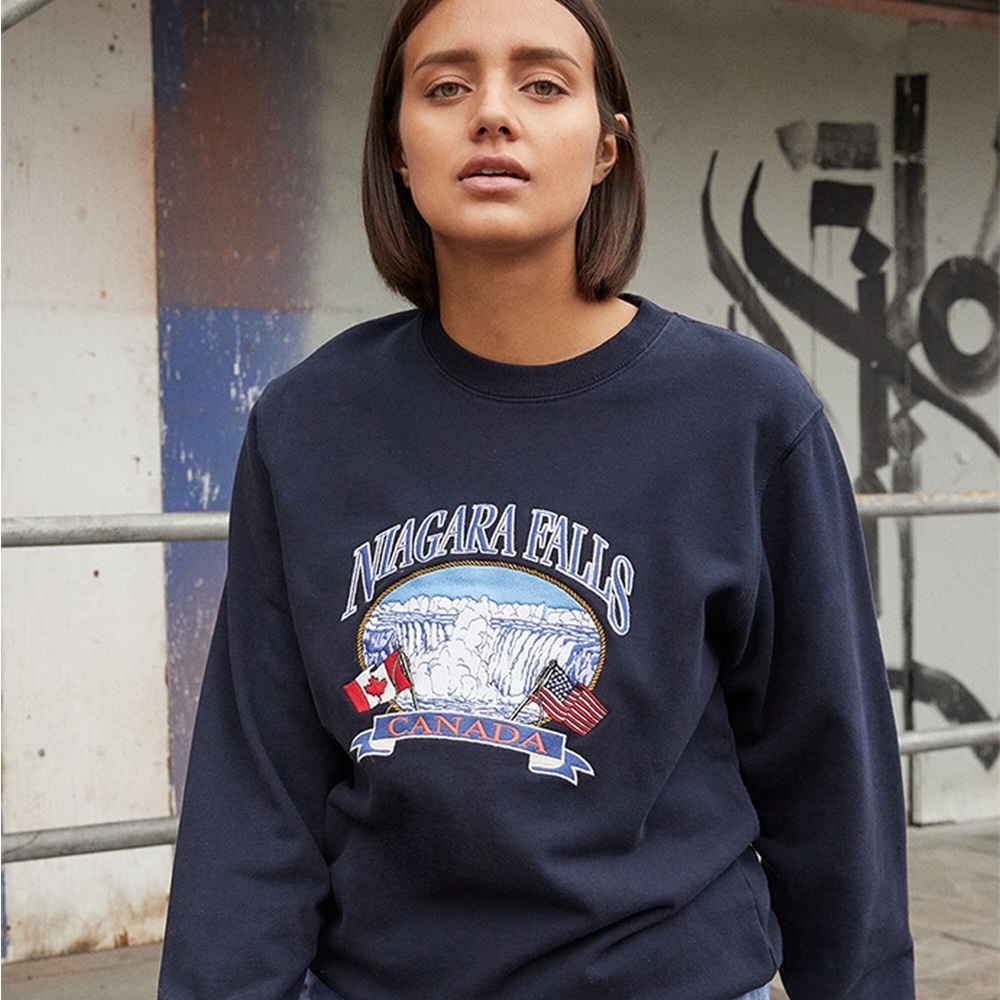 Embroidered Niagara Falls Sweatshirt